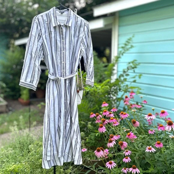 Ann Taylor | Dresses | Linen With Cotton Lining Striped White And Gray  Buttonup Dress Like New | Poshmark